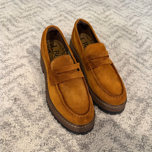 Women’s L.L. Bean Brown Suede Loafers - Picture 1 of 4
